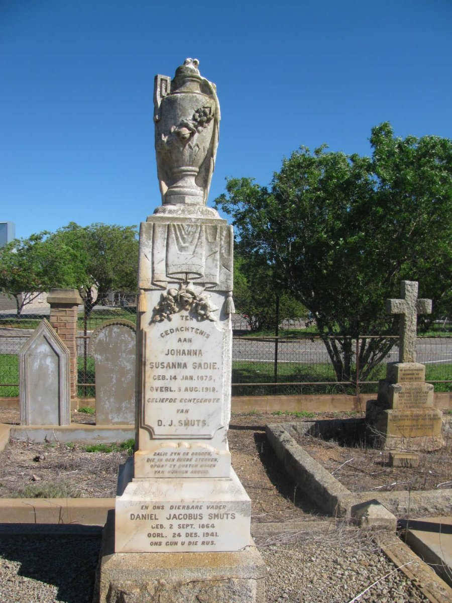 SMUTS Daniel Jacobus 1864-1941 &amp; Johanna Susanna Sadie 1875-1919