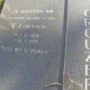 CROUZER T.J. 1926-1989