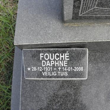 FOUCHÉ Hermanus A. 1906-1993 &amp; Louisa H.S.E. 1908-1984 :: FOUCHÉ Daphne 1931-2008