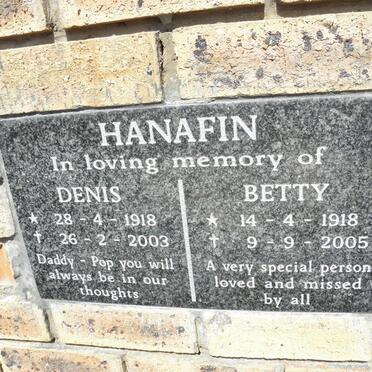 HANAFIN Denis 1918-2003 &amp; Betty 1918-2005