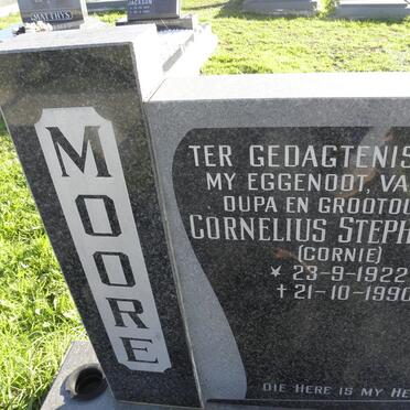 MOORE Cornelius Stephanus 1922-1990