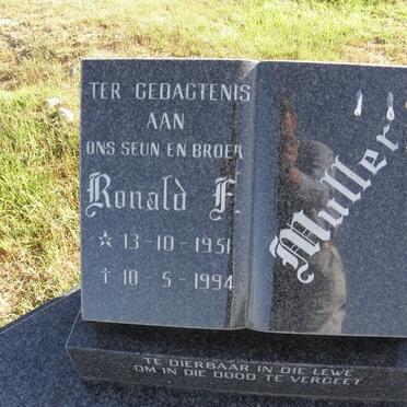 MULLER Ronald 1951-1994