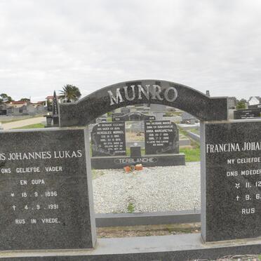 MUNRO Petrus Johannes Lukas 1896-1991 &amp; Francina Johanna Catharina 1912-1986