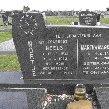 NORTJE Neels 1941-1982 &amp; Martha Magdalena 1941-2008