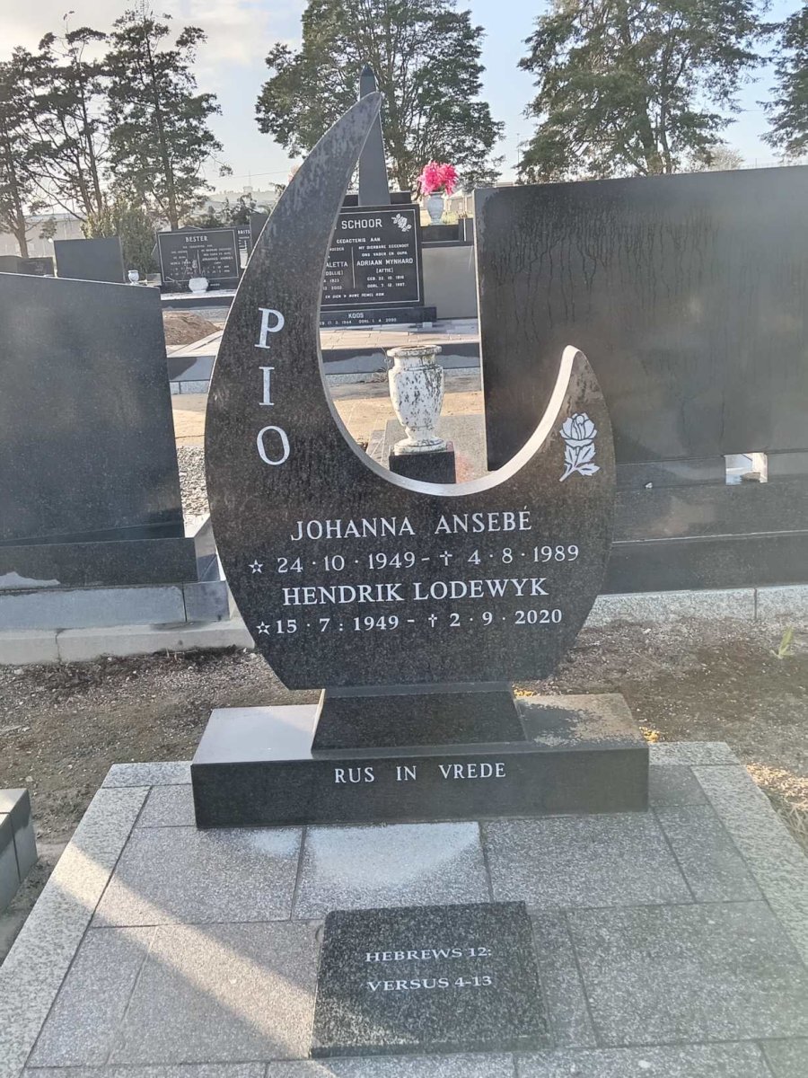 PIO Hendrik Lodewyk 1949-2020 & Johanna Ansebe 1949-1989