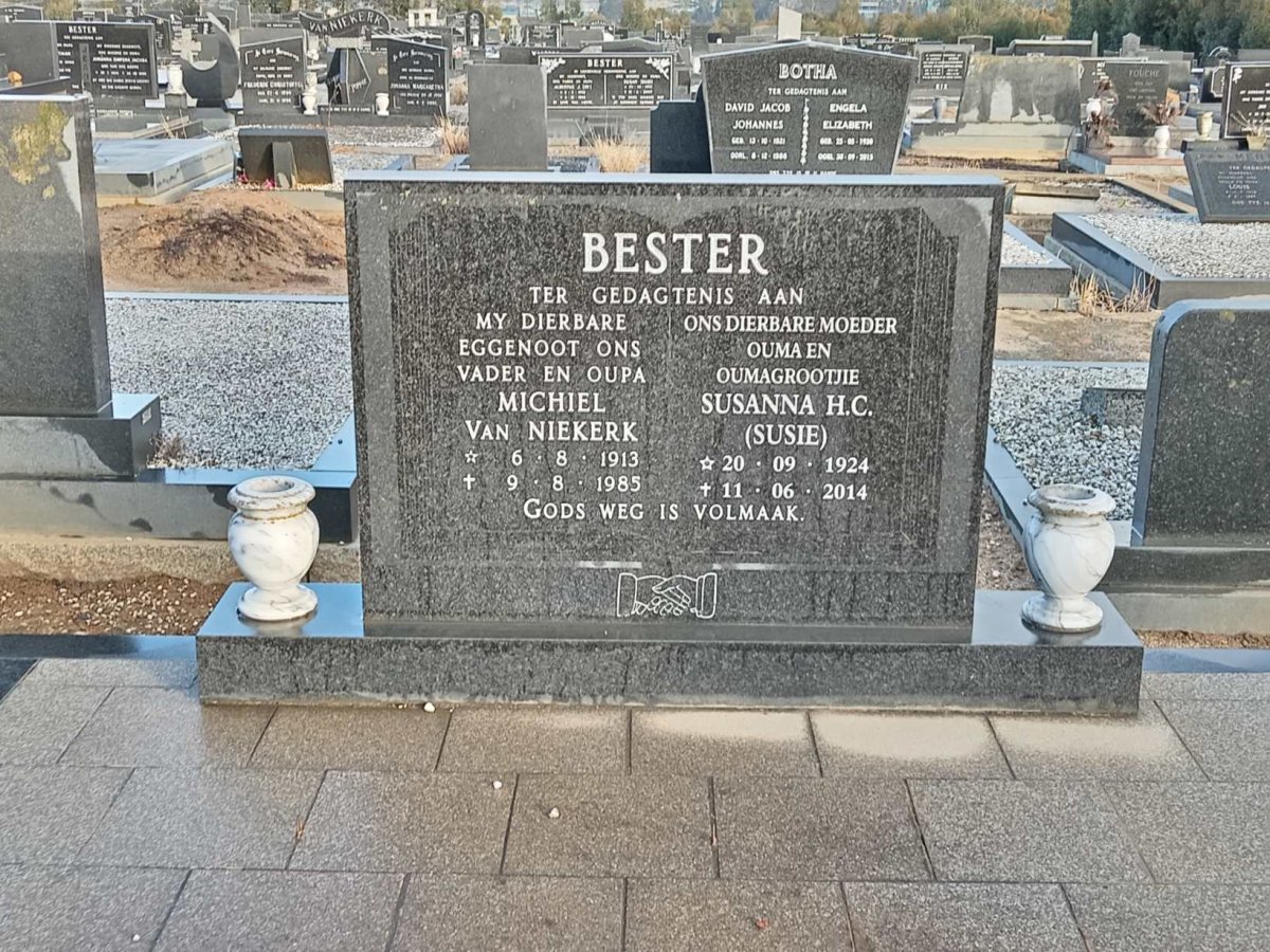 BESTER Michiel van Niekerk 1913-1985 & Susanna H.C. 1924-2014
