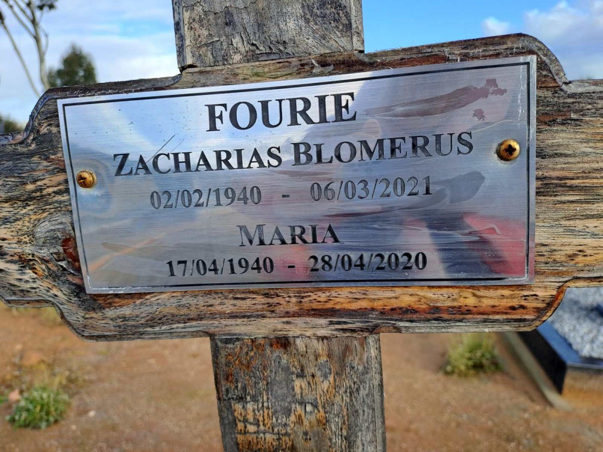 FOURIE Zacharias Blomerus 1940-2021 & Maria 1940-2020