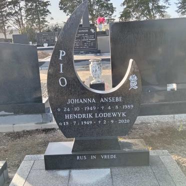 PIO Hendrik Lodewyk 1949-2020 &amp; Johanna Ansebe 1949-1989