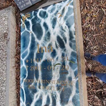 BASSON Johan 1935-1980 &amp; Ina 1941-2001