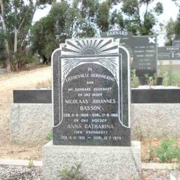 BASSON Nicolaas Johannes 1889-1960 &amp; Anna Catharina O' KENNEDY 1901-1979