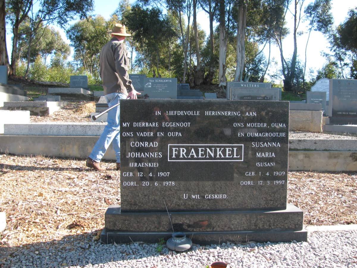 FRAENKEL Conrad Johannes 1907-1978 &amp; Susanna Maria 1909-1997