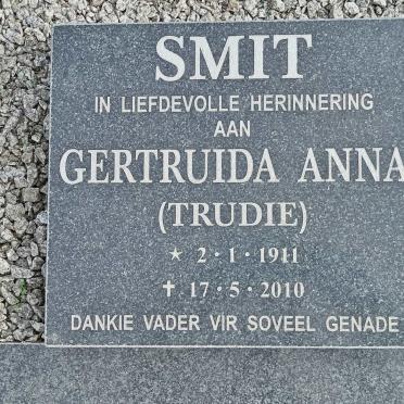 SMIT Gertruida Anna 1911-2010
