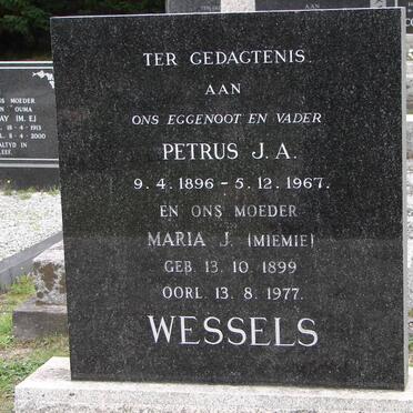 WESSELS Petrus J.A. 1896-1967 &amp; Maria J. 1899-1977
