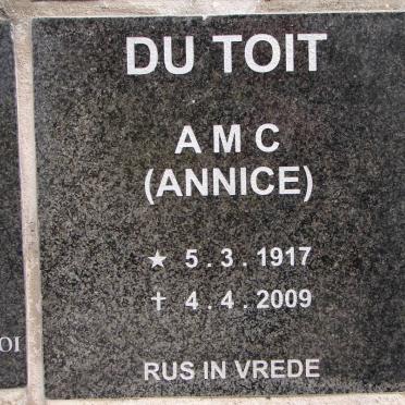 TOIT A.M.C., du  1917-2009