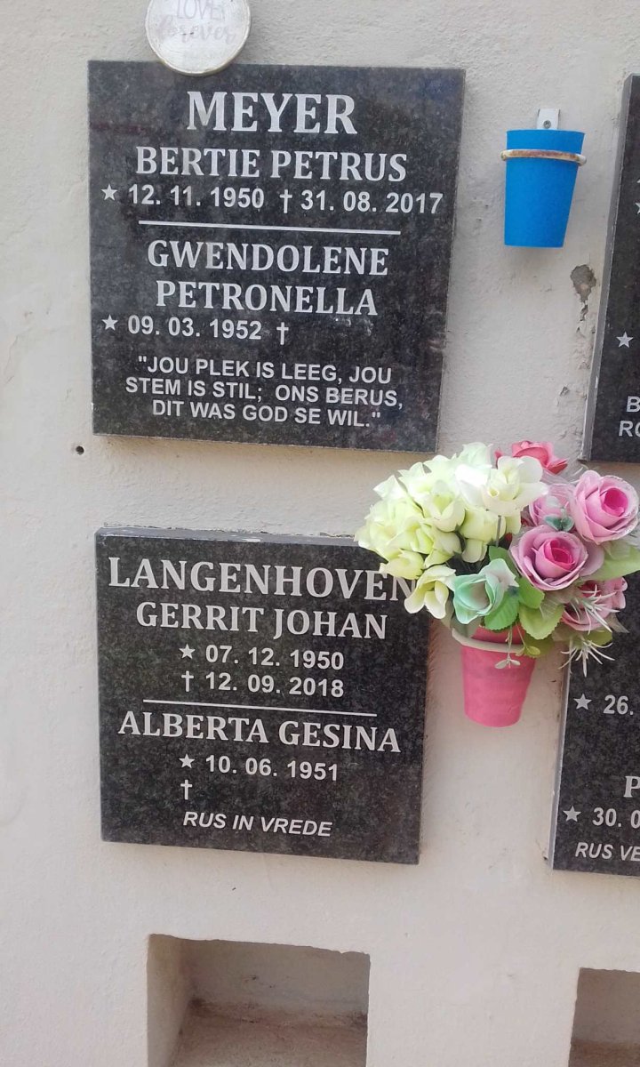 LANGENHOVEN Gerrit Johan 1950-2018 & Alberta Gesina 1951-