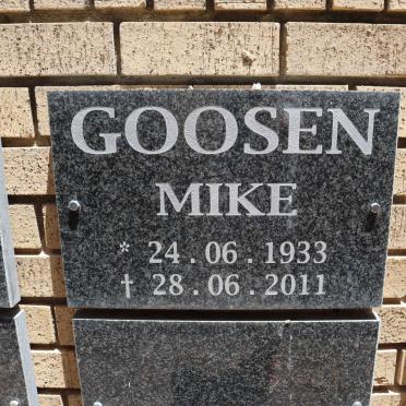 GOOSEN Mike 1933-2011