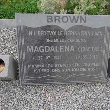 BROWN Magdalena 1944-2012