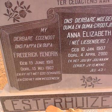 ESTERHUIZEN Frederick Hendrik 1910-1967 &amp; Anna Elizabeth LIEBENBERG 1907-2000