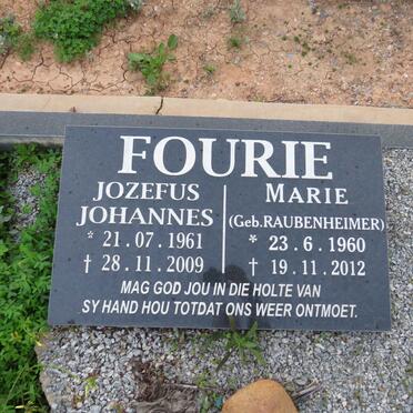 FOURIE Jozefus Johannes 1961-2009 & Marie RAUBENHEIMER 1960-2012