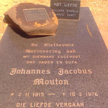 MOUTON Johannes Jacobus 1915-1976 &amp; ?Juliana