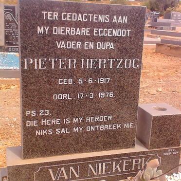 NIEKERK Pieter Hertzog, van 1917-1976