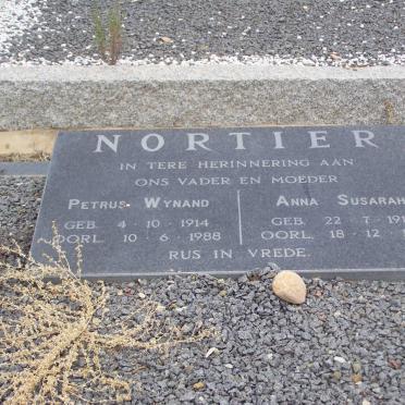 NORTIER Petrus Wynand 1914-1988 &amp; Anna Susarah 1915-1991