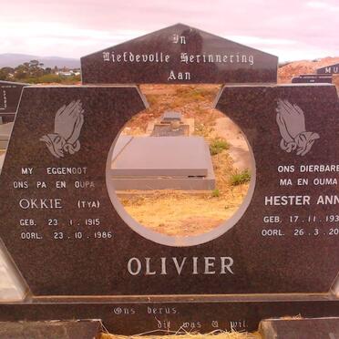 OLIVIER Okkie 1915-1986 &amp; Hester Anna 1931-2007