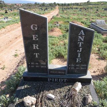 PIEDT Gert 1929-2016 & Antjie 1932-2017