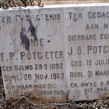 POTGIETER J.S. 1884-1954 &amp; Annie F.P. SOLMS 1892-1963