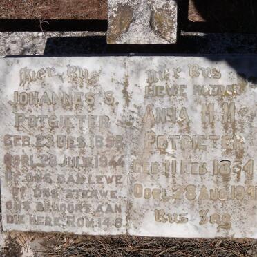 POTGIETER Johannes S. 1858-1944 &amp; Anna M.M. 18?4-1941