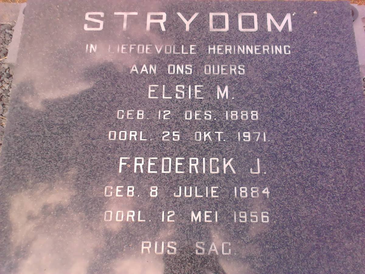 STRYDOM Frederick J. 1884-1956 &amp; Elsie M. 1888-1971