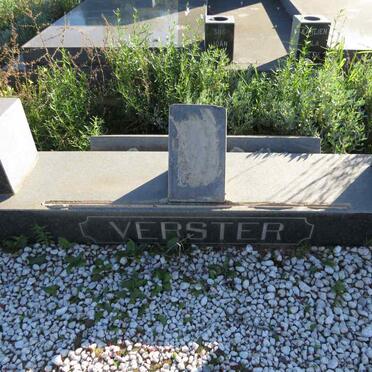 VERSTER Ryno A.J. 1910-1982 & Aletta F. 1913-2004 _2