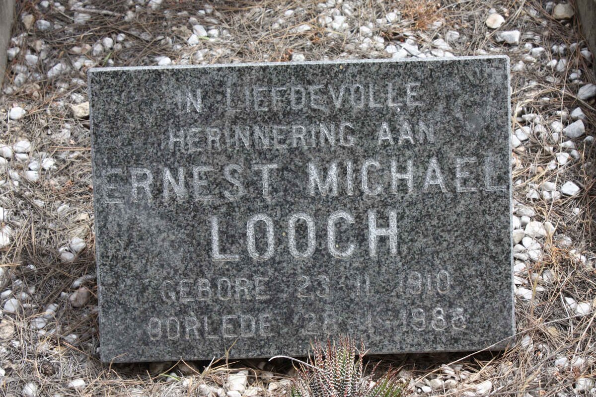 LOOCH Ernest Michael 1910-1988
