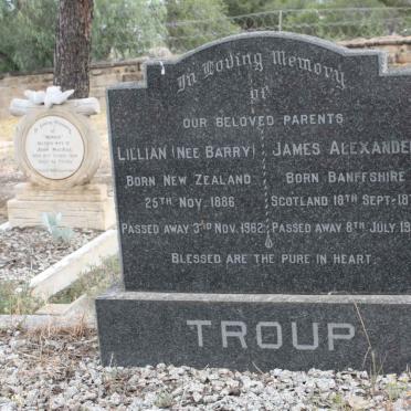 TROUP James Alexander 1874-1940 &amp; Lillian BARRY 1886-1962