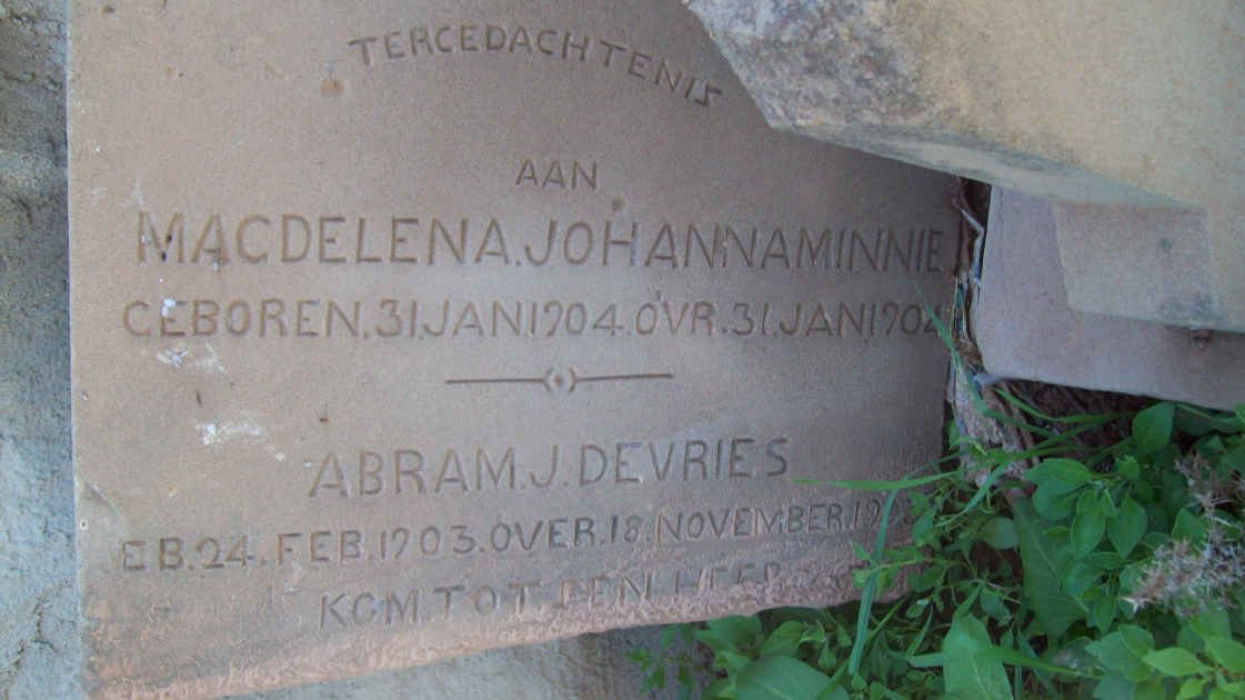 MINNIE Magdelena Johanna  1704-1704 :: DE VRIES Abram J. 1703-17??