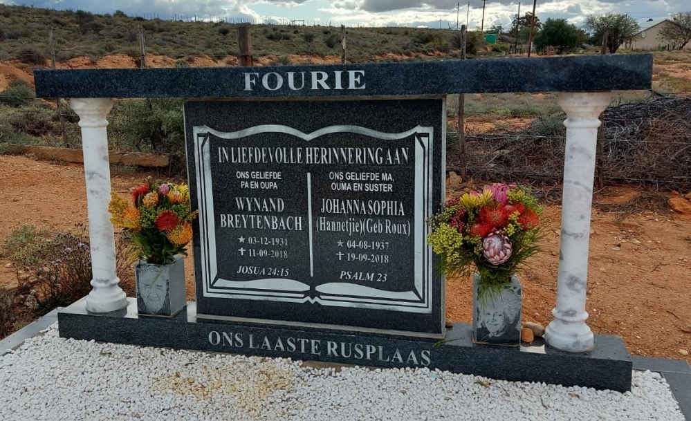 FOURIE Wynand Breytenbach 1931-2018 & Johanna Sophia ROUX 1937-2018