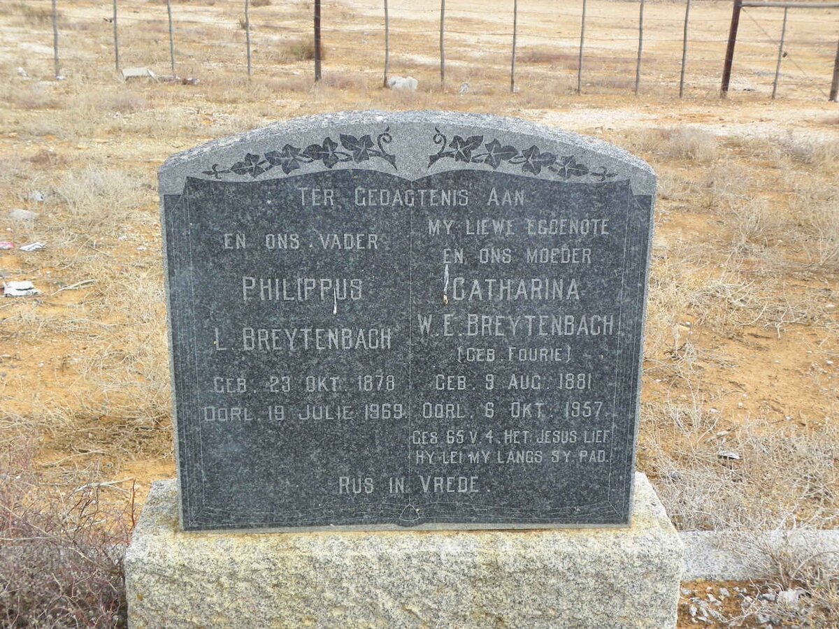 BREYTENBACH Philippus L. 1878-1969 &amp; Catharina W.E. FOURIE 1881-1957