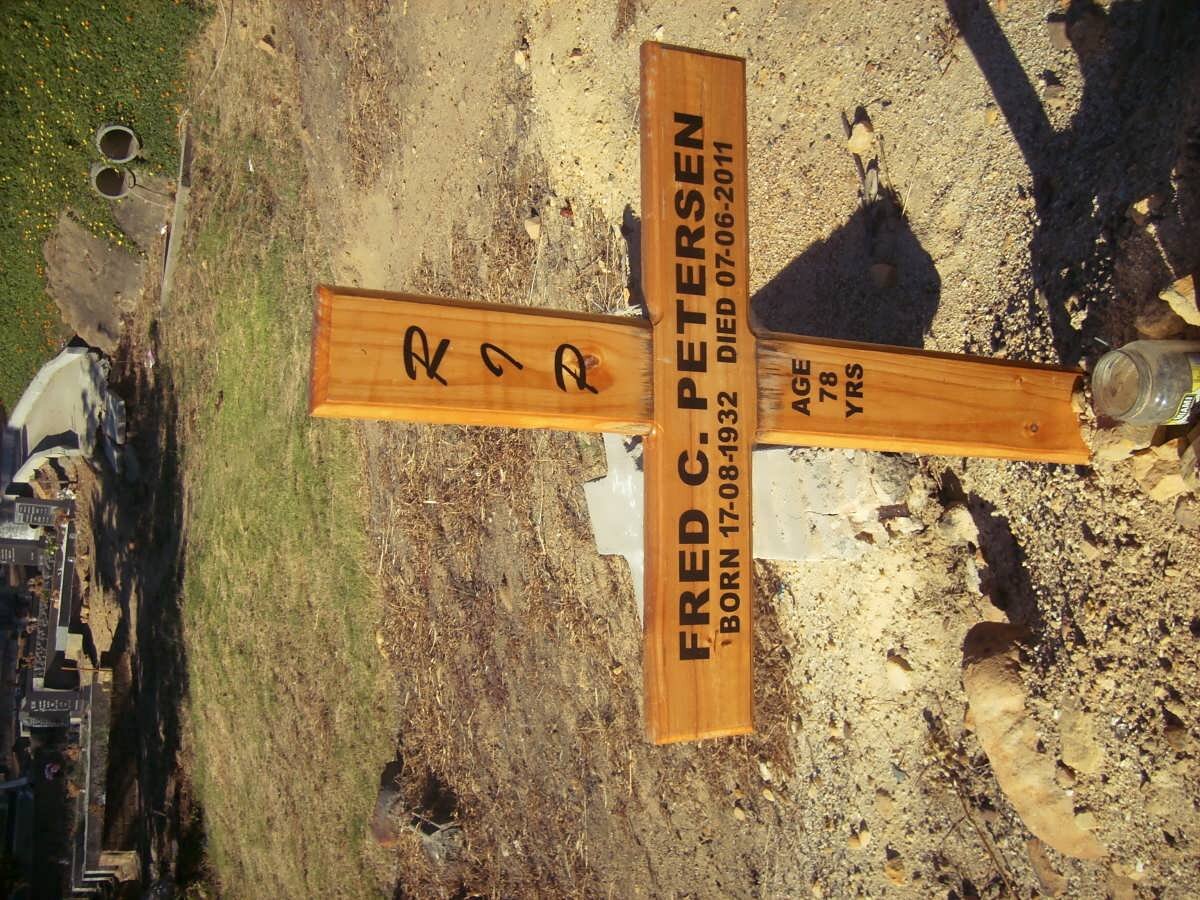 PETERSEN Fred C. 1932-2011