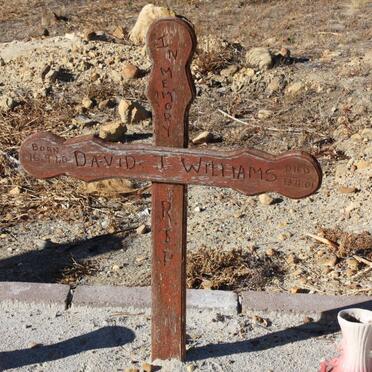 WILLIAMS David J. 1940-2001