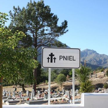 1. Pniel cemetery
