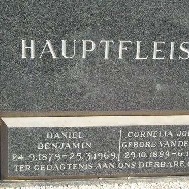 HAUPTFLEISCH Daniel Benjamin 1879-1969 &amp; Cornelia Johanna VAN DER SPUY 1889-1968