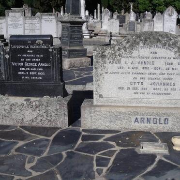 ARNOLD Otto Johannes 1889-1968 &amp; Anna E.A. CARSTENS 1896-1953 :: ARNOLD Victor George 1910-1937