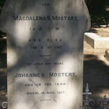 MOSTERT Johannes 1846-1917 &amp; Magdalena S. DE LEEUW 1845-1907