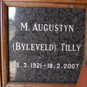 AUGUSTYN M. nee BYLEVELD 1921-2007