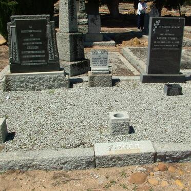 FISHER Maudie born DE VILLIERS 1913-1957 :: FISHER Marjorie Ann 1939-1940 :: FISHER Arthur 1910-1988