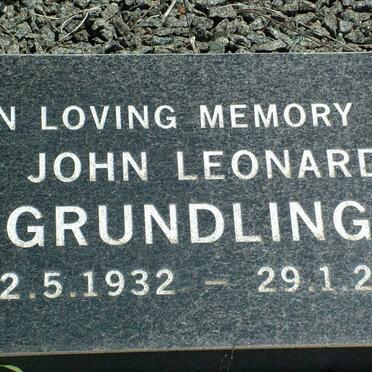 GRUNDLINGH John Leonard 1932-2000