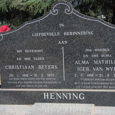 HENNING Christiaan Beyers 1915-1973 &amp; Alma Mathilde VAN WYK 1919-2004