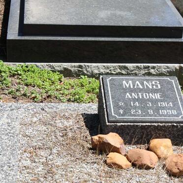 MANS Antonie 1914-1998