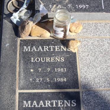 MAARTENS Lourens 1981-1984 :: MAARTENS Jaco Dreyer 1983-2000
