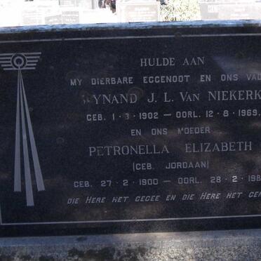 NIEKERK Wynand J.L., van 1902-1969 &amp; Petronella Elizabeth JORDAAN 1900-1984
